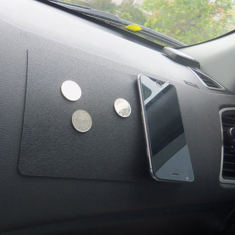 Support tapis model extra large et antidérapant pour smartphone et objets dans la voiture
